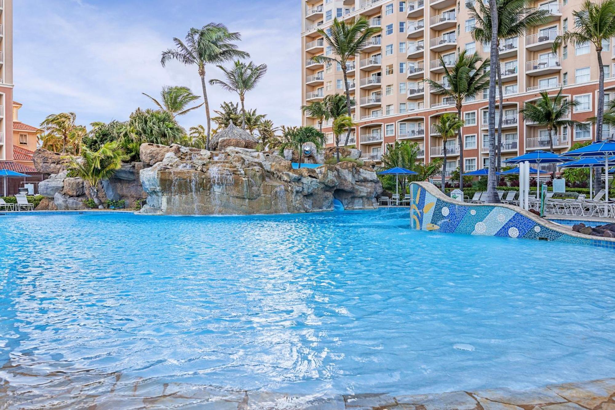 Отель Marriott'S Aruba Surf Club Палм Бич Экстерьер фото